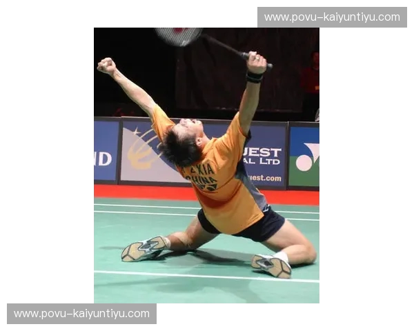 羽坛双雄的宿命对决:谌龙与魏楠的经典碰撞,不止是胜负 羽坛双雄的宿命对决:谌龙与魏楠的经典碰撞,不止是胜负